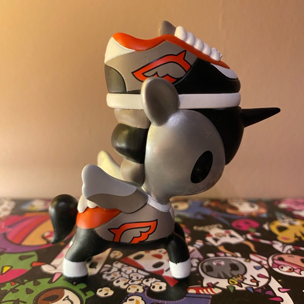 tokidoki Unicorno Series 11 SNEAKERHEAD